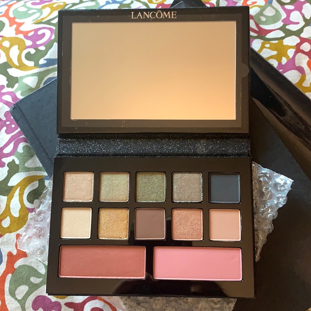 Lancôme Eyeshadow and blush palette- Glow